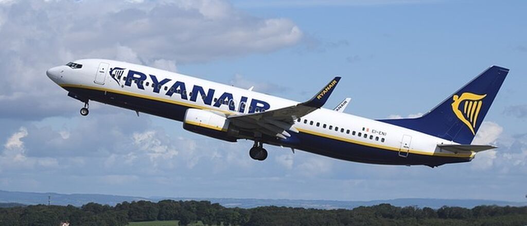 Airplane ryanair