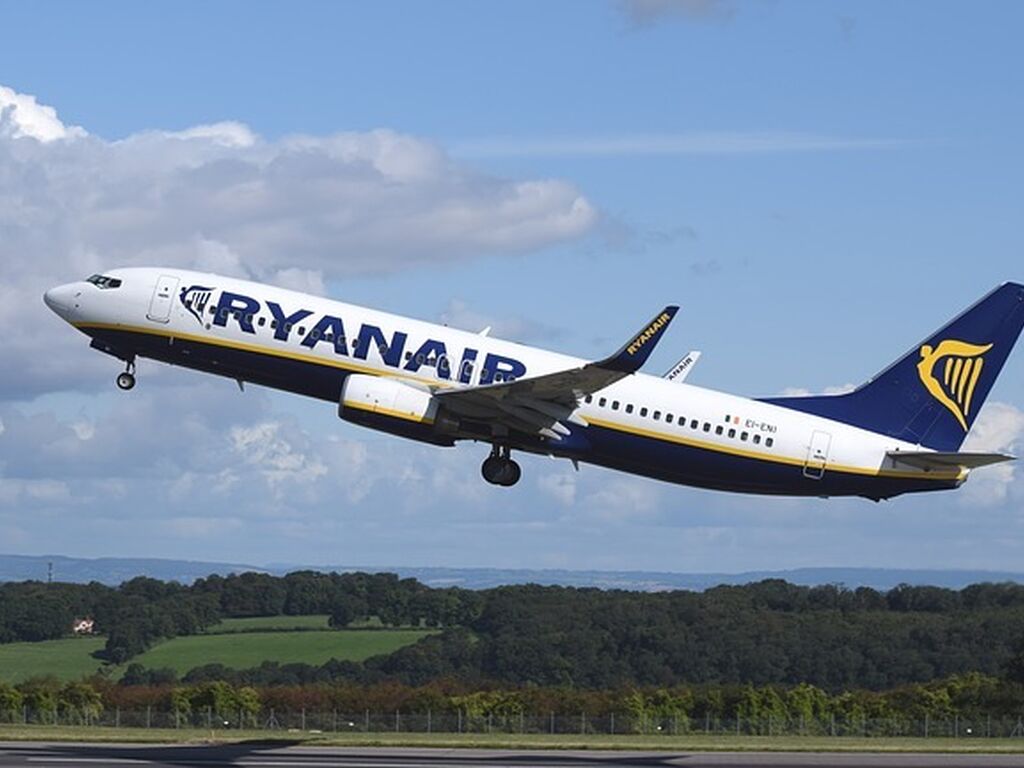 Airplane ryanair