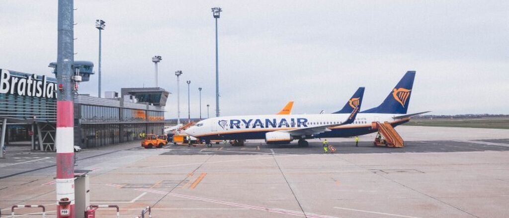 Ryanair airport RE SIZED 750